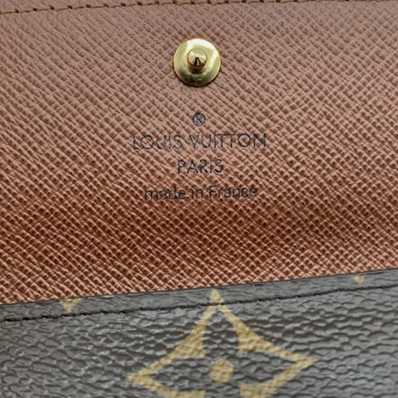 LV 4 ring key chain - Picture 9 of 16